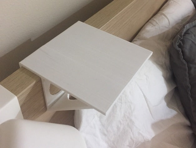 Noční stolek a reproduktor Ikea Malm
