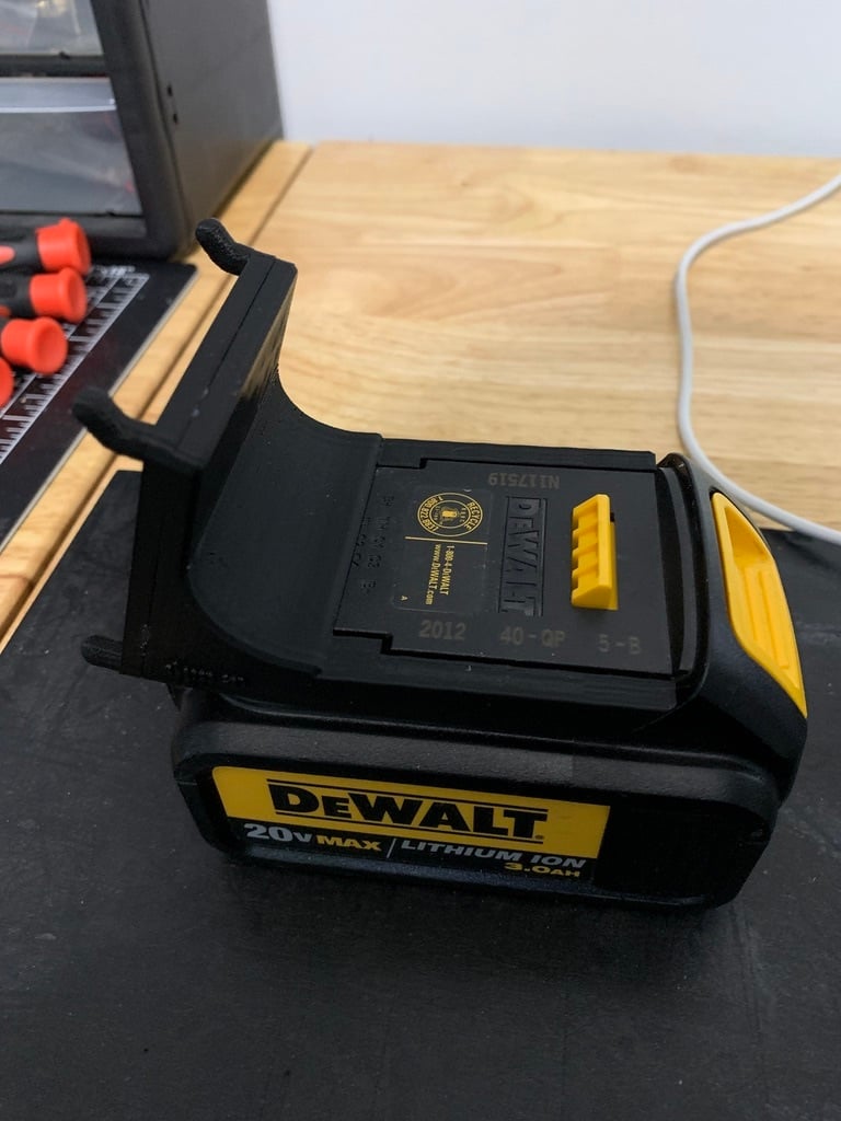 DeWalt 20V Max baterie držák na desku (bez podpory)