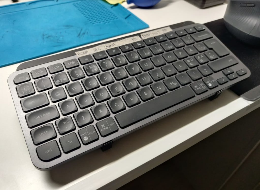 Stojan pro klávesnici Logitech MX Keys Mini Keyboard