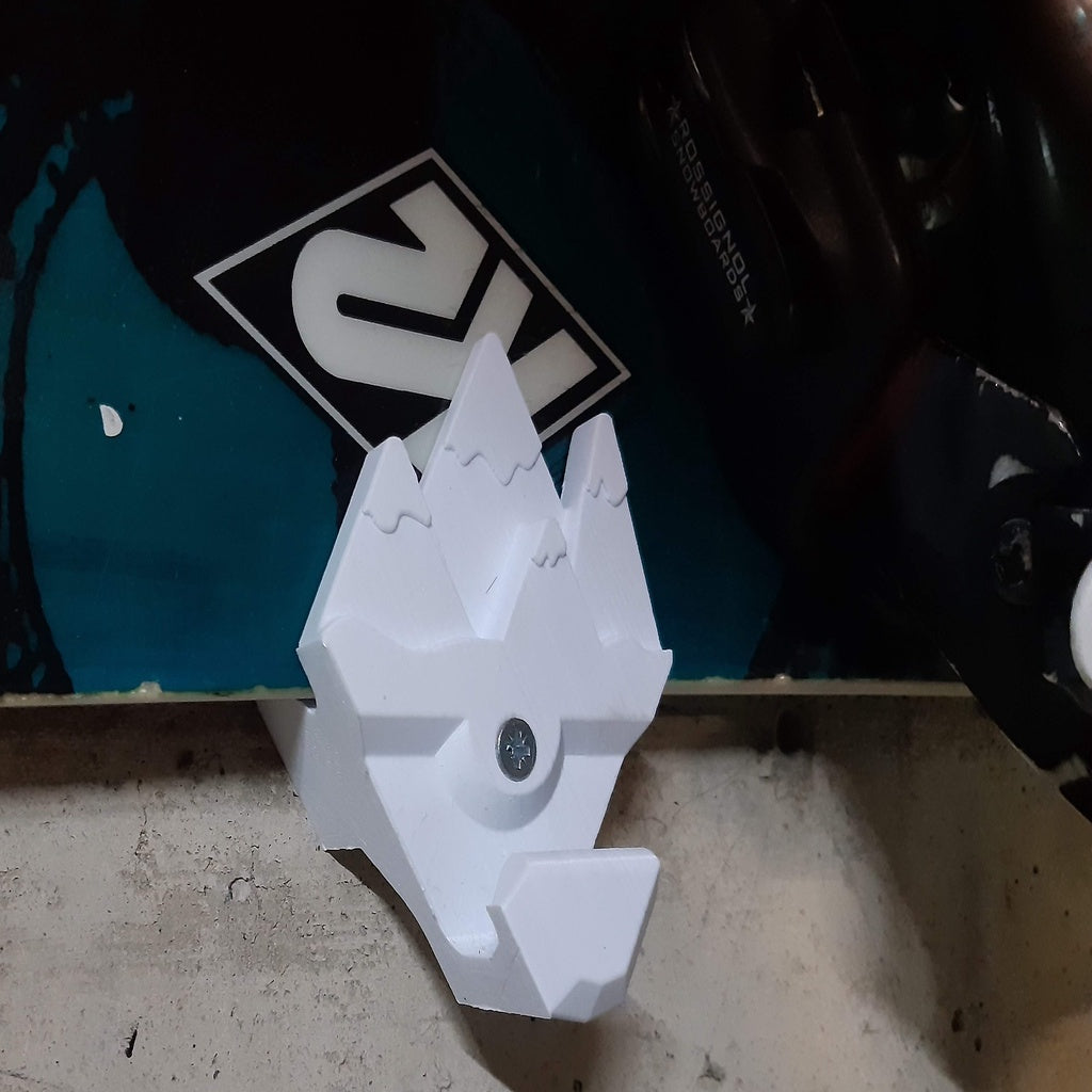 MOUNTain - nástěnný držák pro snowboard