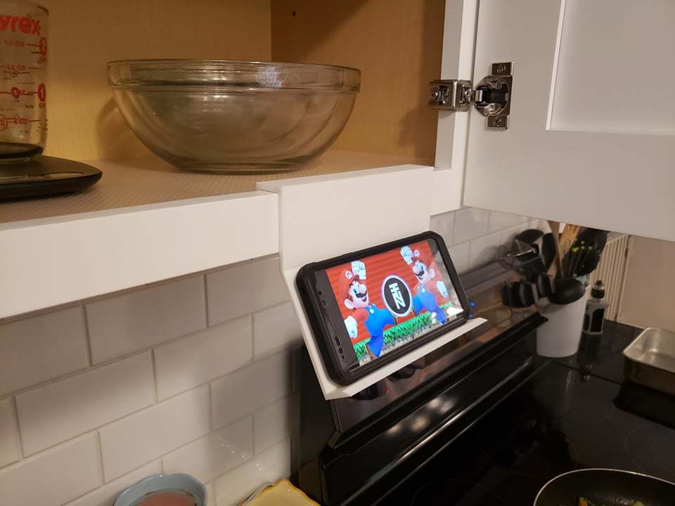 Závěsný držák telefonu do kuchyňské skříňky pro Samsung Galaxy Note 9