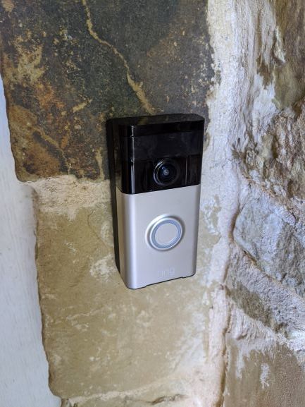 Dvouotvorová montáž pro Ring Doorbell