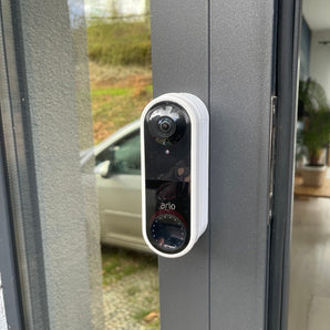 Robustní nástěnný držák pro Arlo zvonek (AVD1001-100NAS)