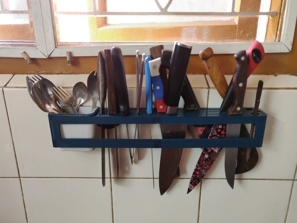Držák na kuchyňské nože a příslušenství pro každodenní použití
