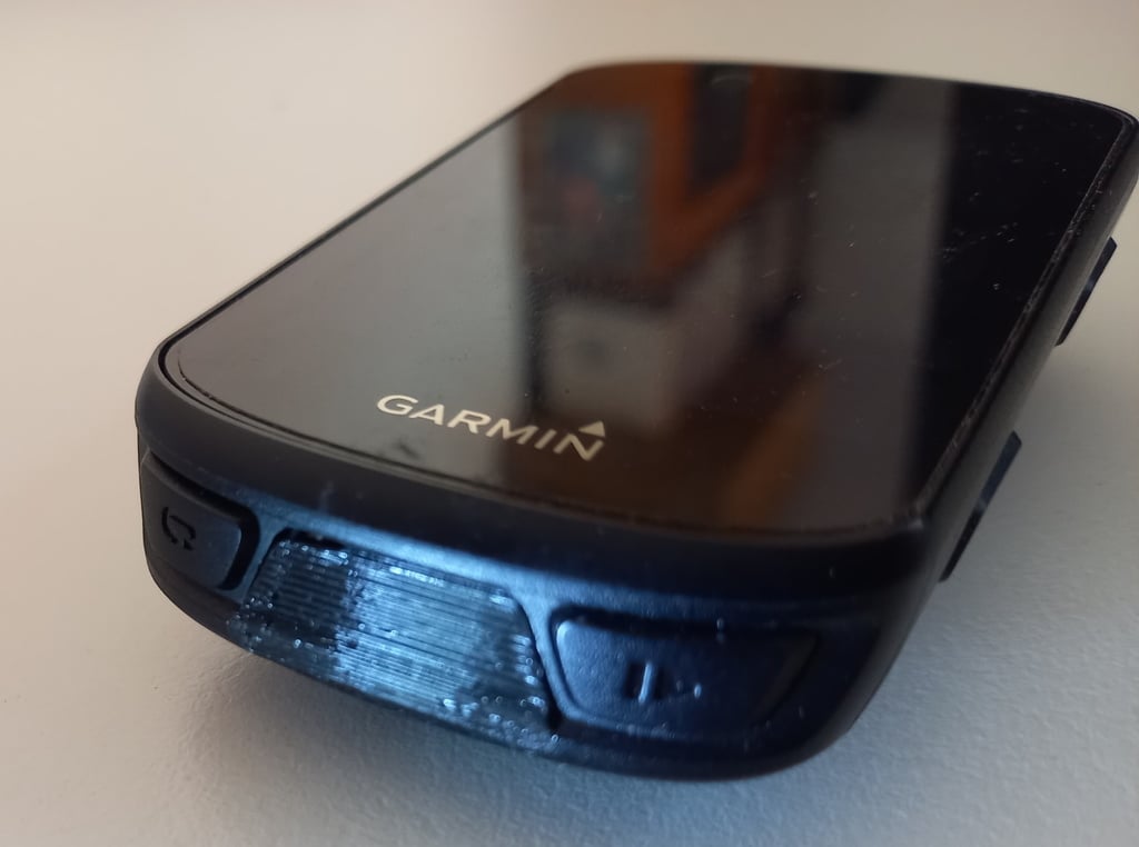 Garmin Edge 530 a 830 USB kryt