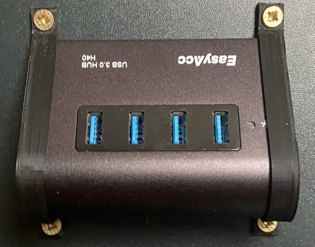 Montáž rozbočovače USB EasyAcc na stůl/zeď