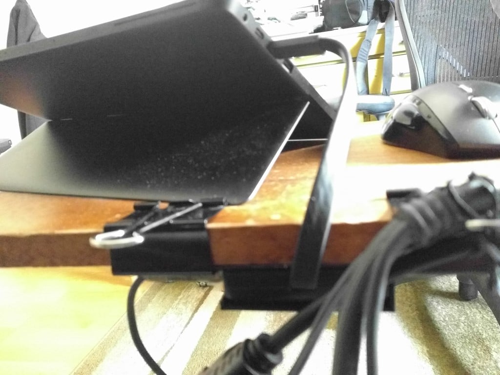 Držák pod stůl pro rozbočovač Cable Matters Type C
