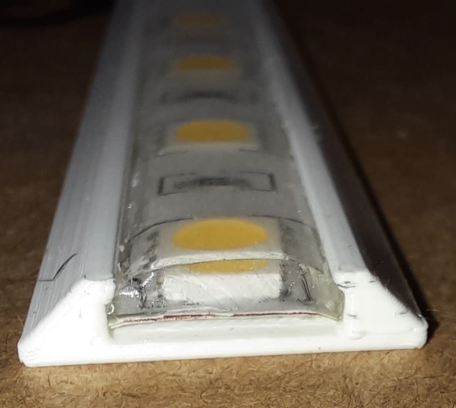 Držák LED pásku 10 mm pro skříň IKEA LACK