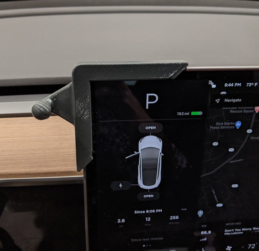 Držák obrazovky Tesla Model 3 pro telefon a Pop Socket s 17mm kuličkou