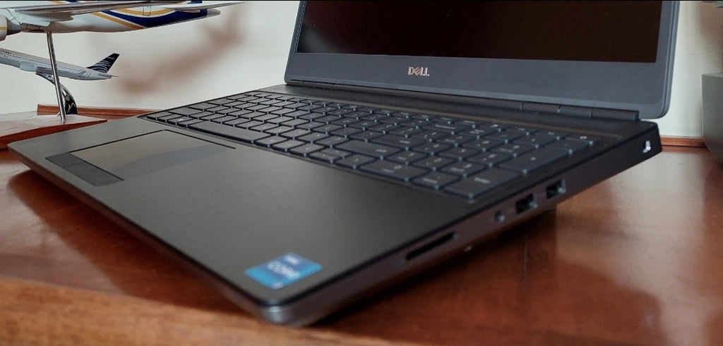 Stojan na notebook Dell Inspiron / Precision 7000 pro zlepšení pohodlí a řízení tepla