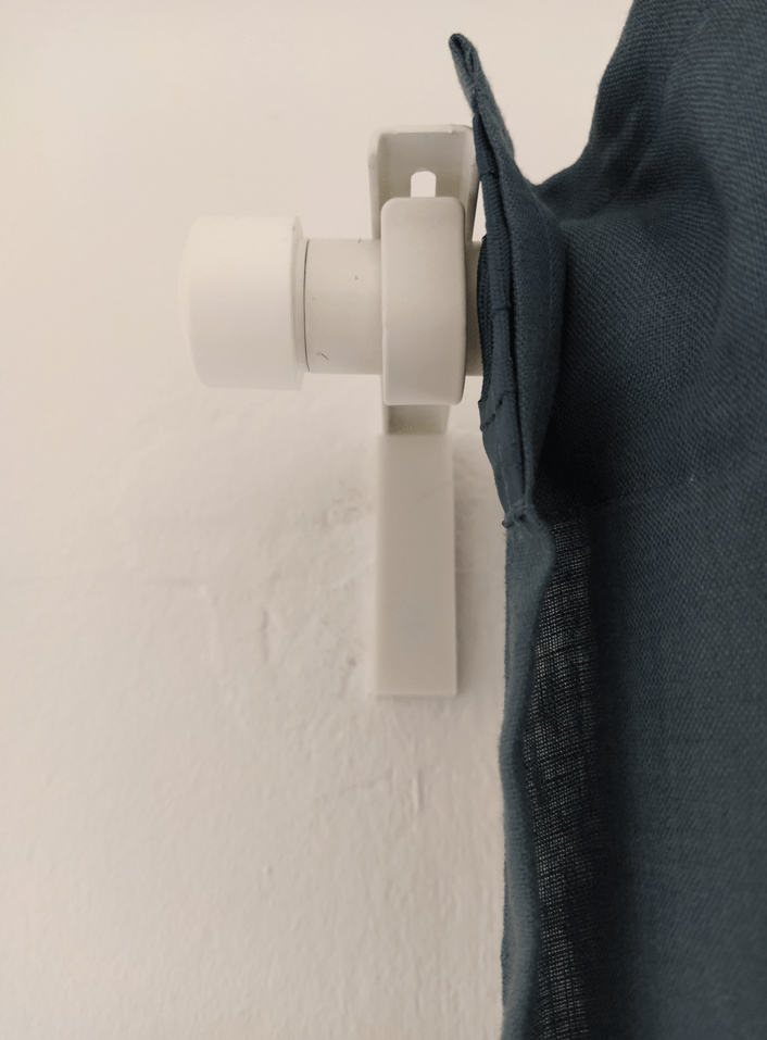 Krátká verze krytu držáku záclonové tyče IKEA BETYDLIG