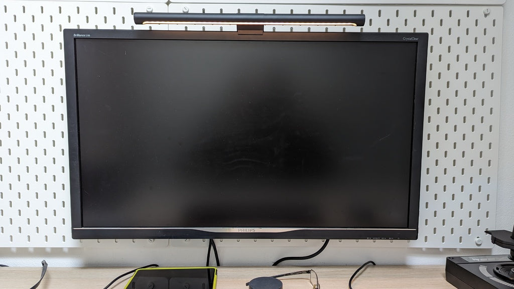 IKEA SKADIS VESA zavěšení monitoru na desku - 100 mm