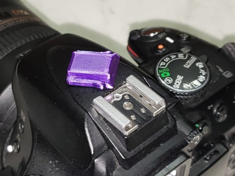 Základna / kryt adaptéru Hot Shoe pro fotoaparáty Nikon