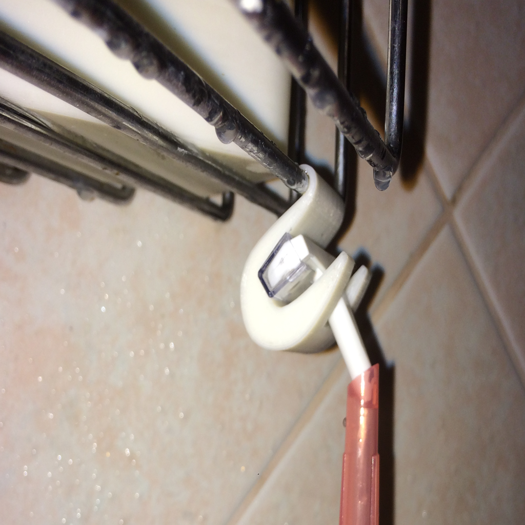 Držák na holicí strojek pro sprchovou polici, nastavitelný pro tyč 3,5 mm